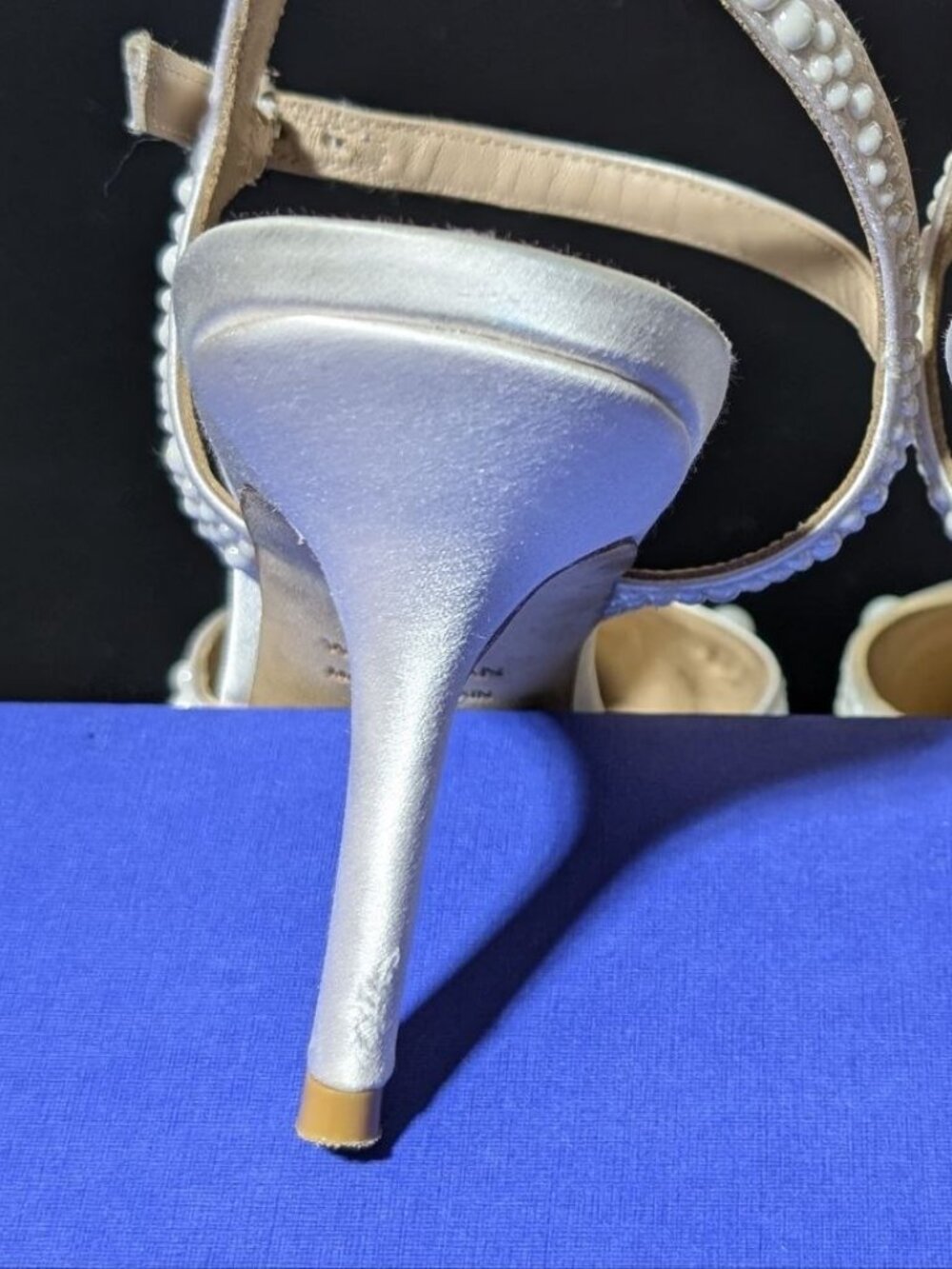 Stuart Weitzman Bliss 85 Pearl-Embellished Satin Pumps Cream/Natural US Size 7.5 - Picture 7 of 16